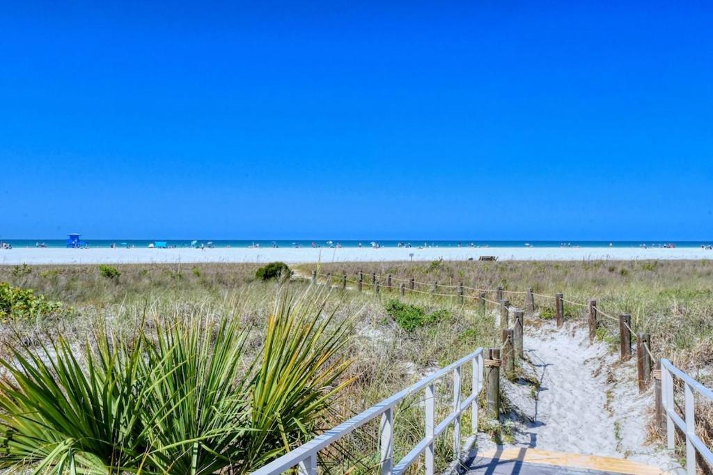 Canal 309 - Right In Siesta Key Village! Bagian luar foto