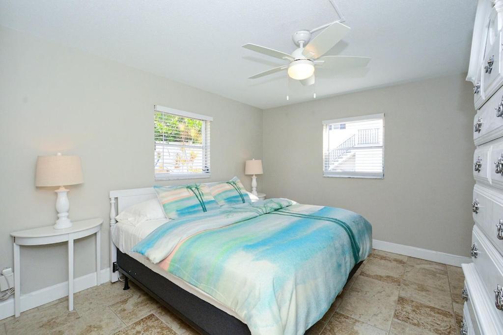 Canal 309 - Right In Siesta Key Village! Bagian luar foto