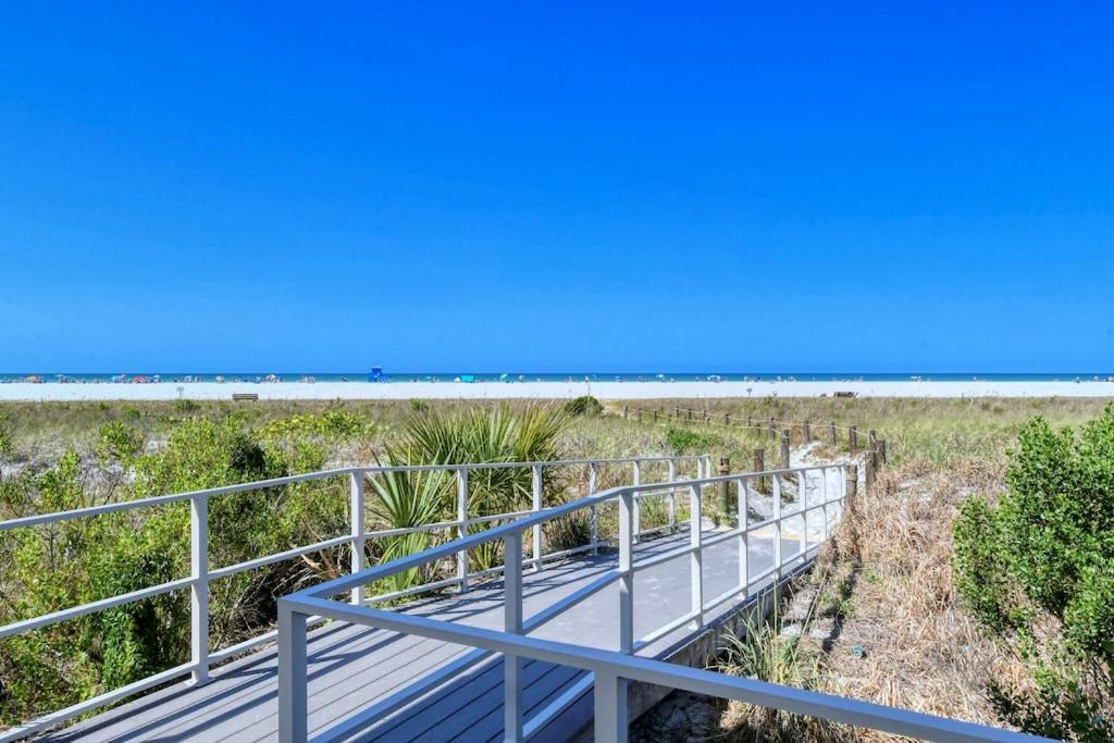 Canal 309 - Right In Siesta Key Village! Bagian luar foto