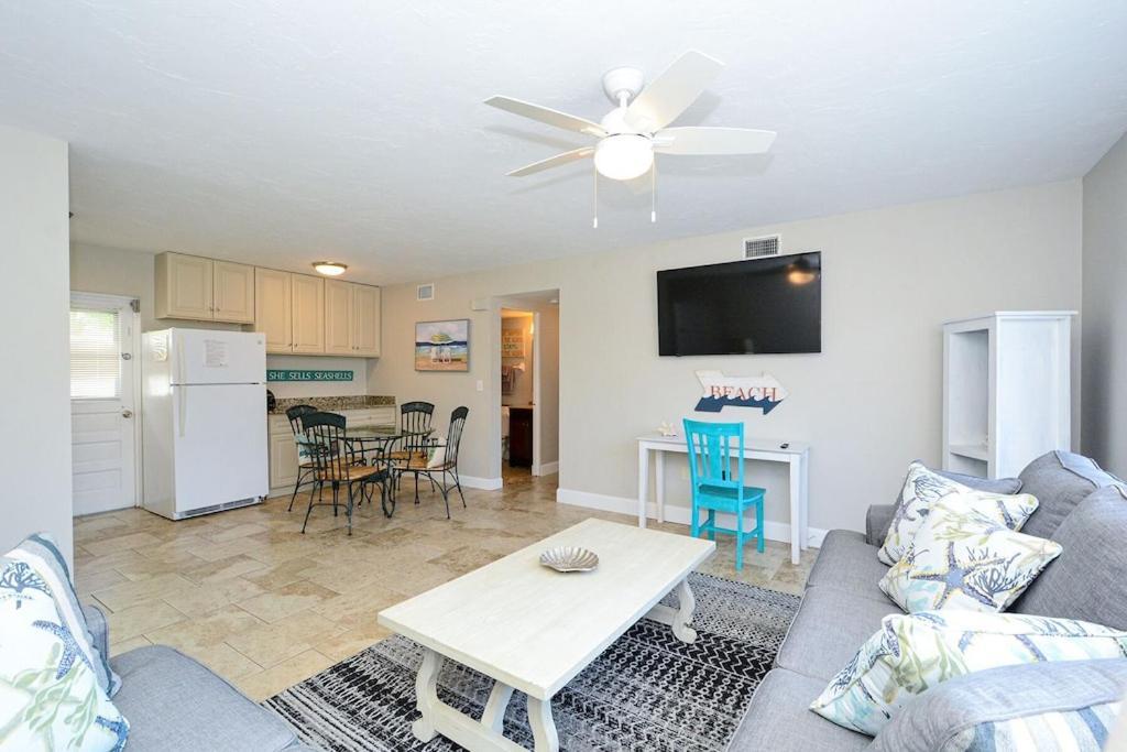 Canal 309 - Right In Siesta Key Village! Bagian luar foto