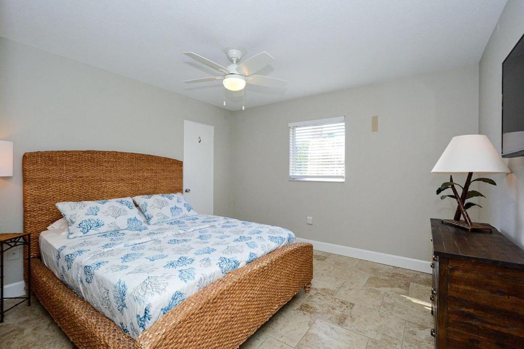 Canal 309 - Right In Siesta Key Village! Bagian luar foto
