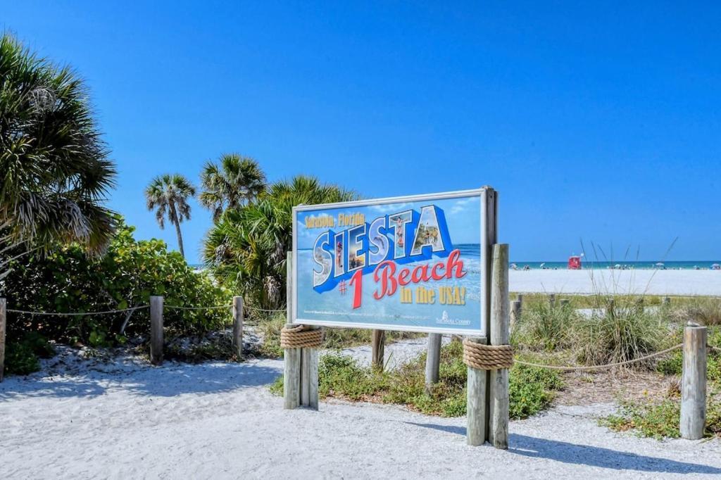 Canal 309 - Right In Siesta Key Village! Bagian luar foto