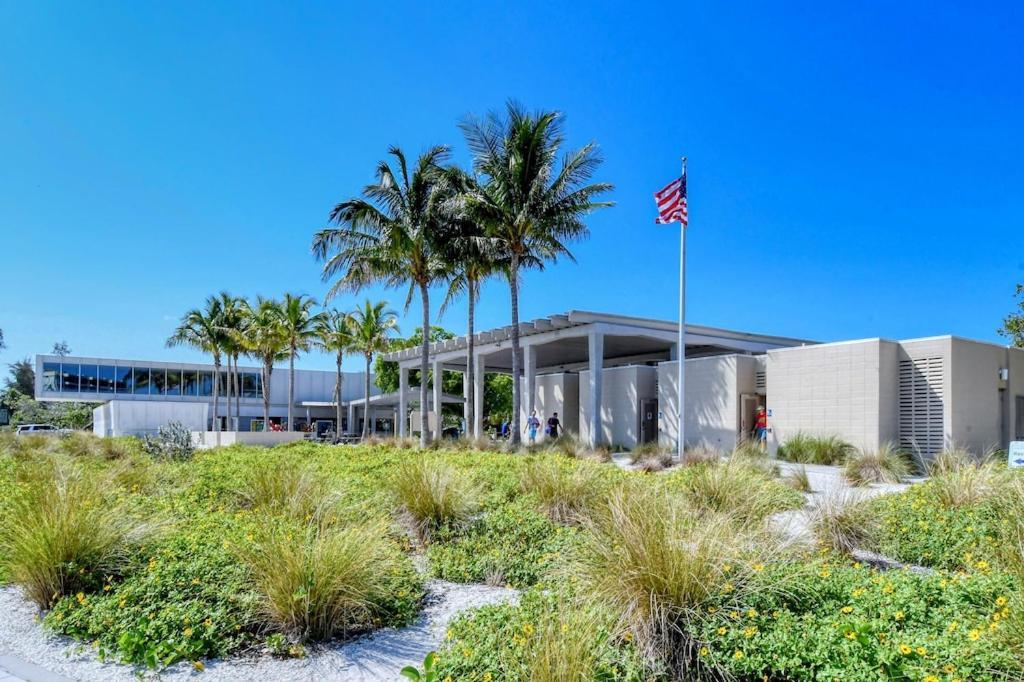 Canal 309 - Right In Siesta Key Village! Bagian luar foto