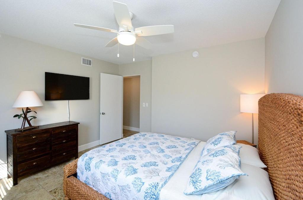 Canal 309 - Right In Siesta Key Village! Bagian luar foto